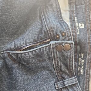 Liz Claiborne Women's Slim Power Capri Jeans - Indigo